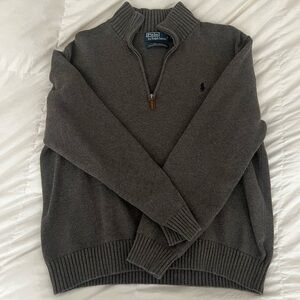 Men’s grey Polo by Ralph Lauren vintage crewneck.